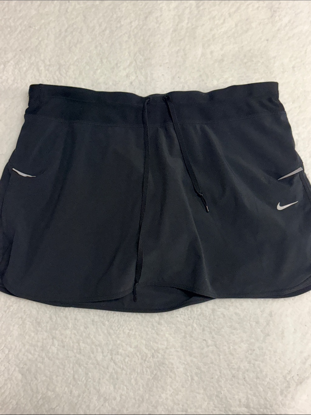Nike medium Black Women's Athletic Running skirt with Shorts